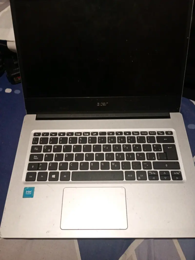 Notebook Acer 15 pulgadas - 1