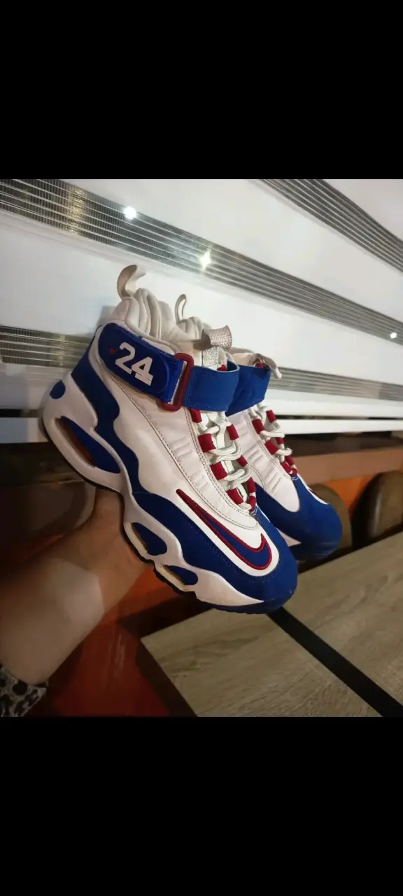 Zapatillas deportivas blancas y azules - 1