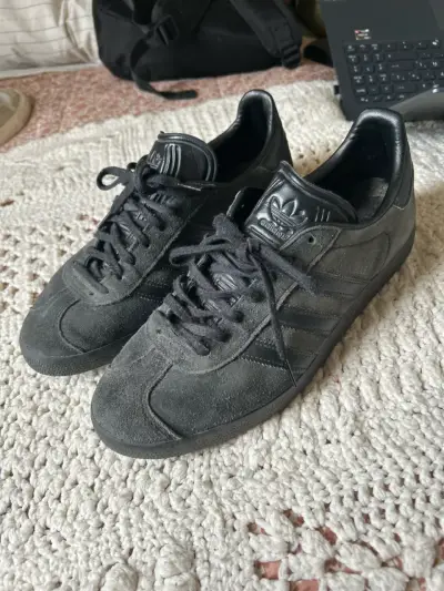 Zapatillas adidas - miniatura 1
