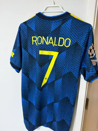 Camiseta deportiva azul Ronaldo - miniatura 1