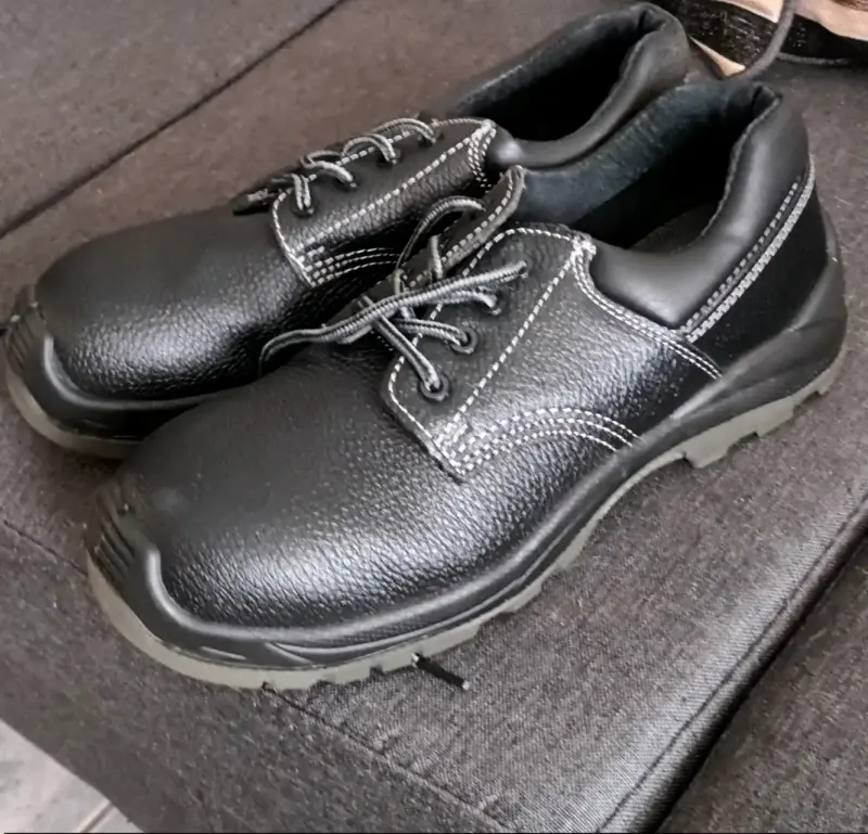 Zapatos de seguridad negros
