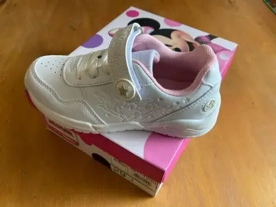 Zapatillas blancas Minnie para niña - miniatura 1