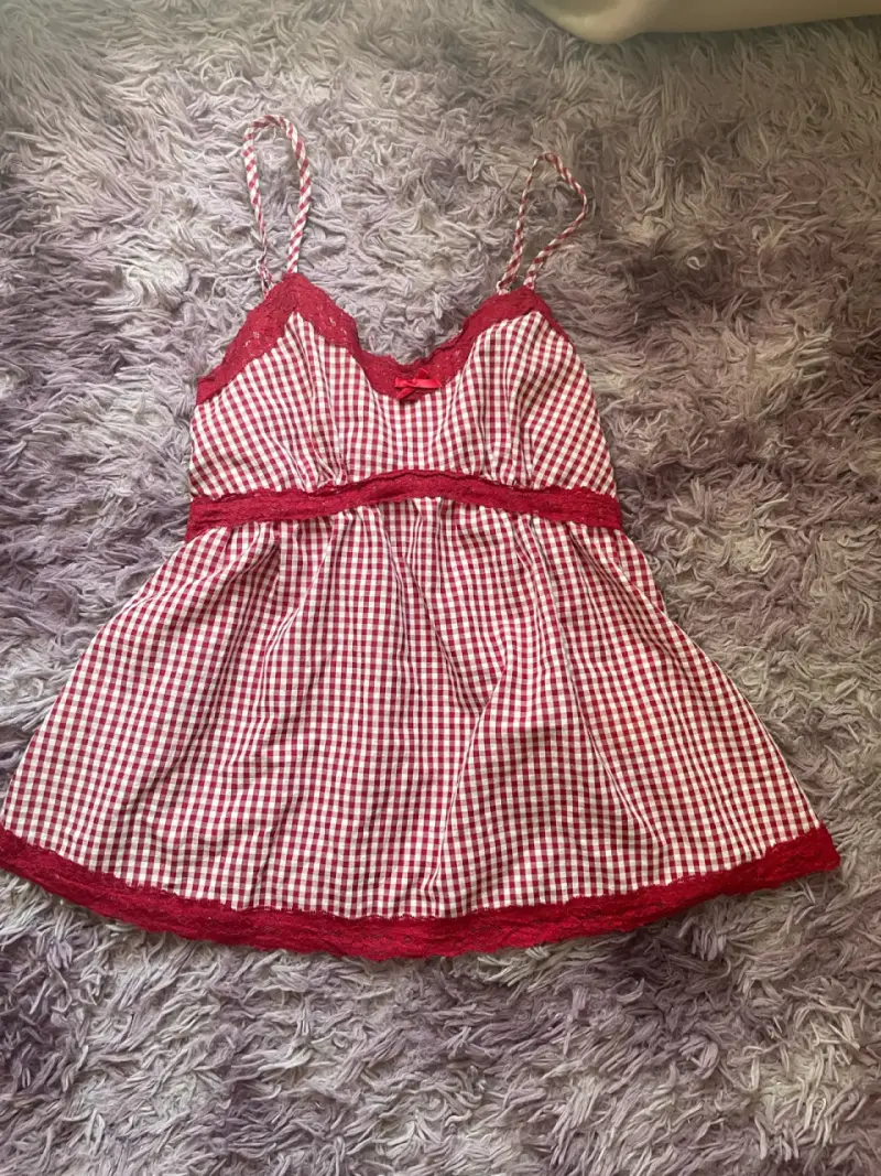 polera estilo Baby doll rojo cuadrille shein - 1