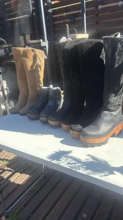 Botines de cuero negro con hebilla - miniatura 2