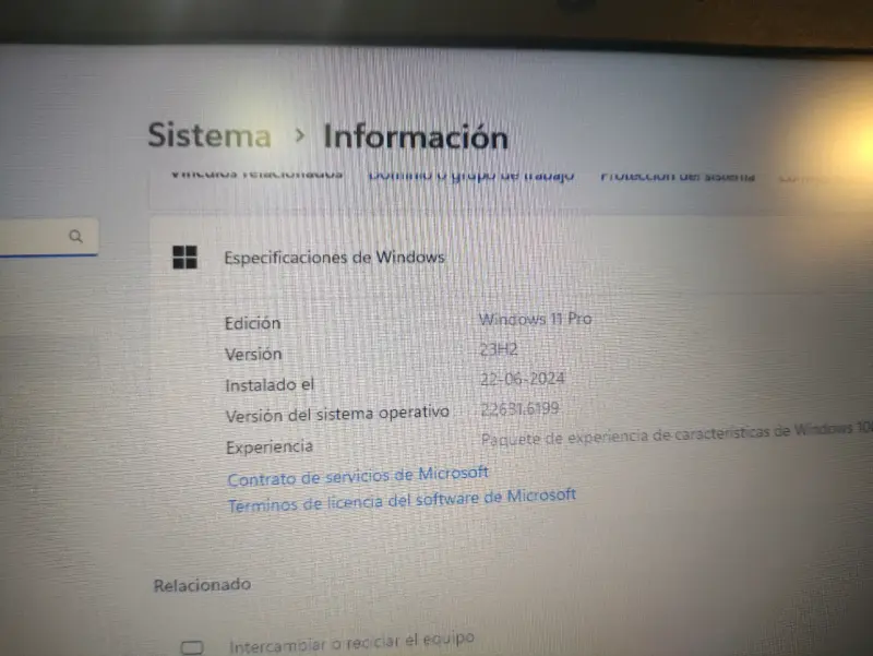 Laptop Lenovo ThinkPad usada - 2