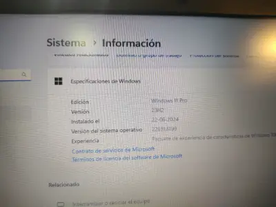 Laptop Lenovo ThinkPad usada - miniatura 2