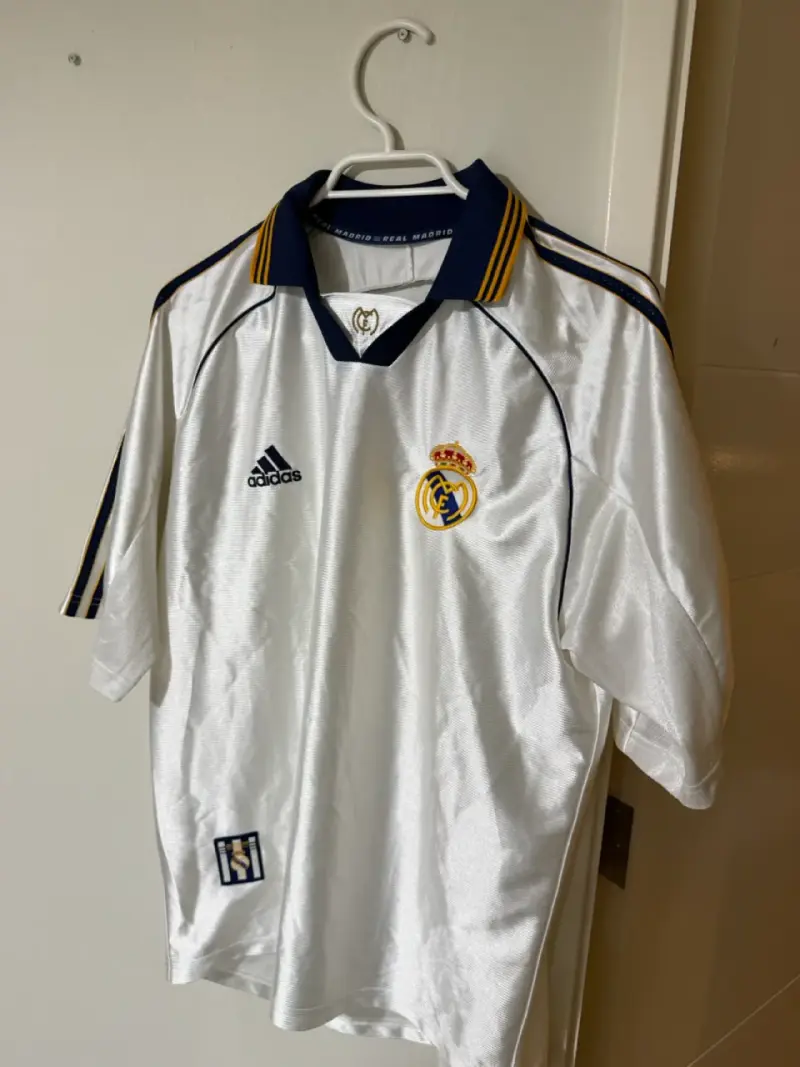 Camiseta deportiva Real Madrid - 4