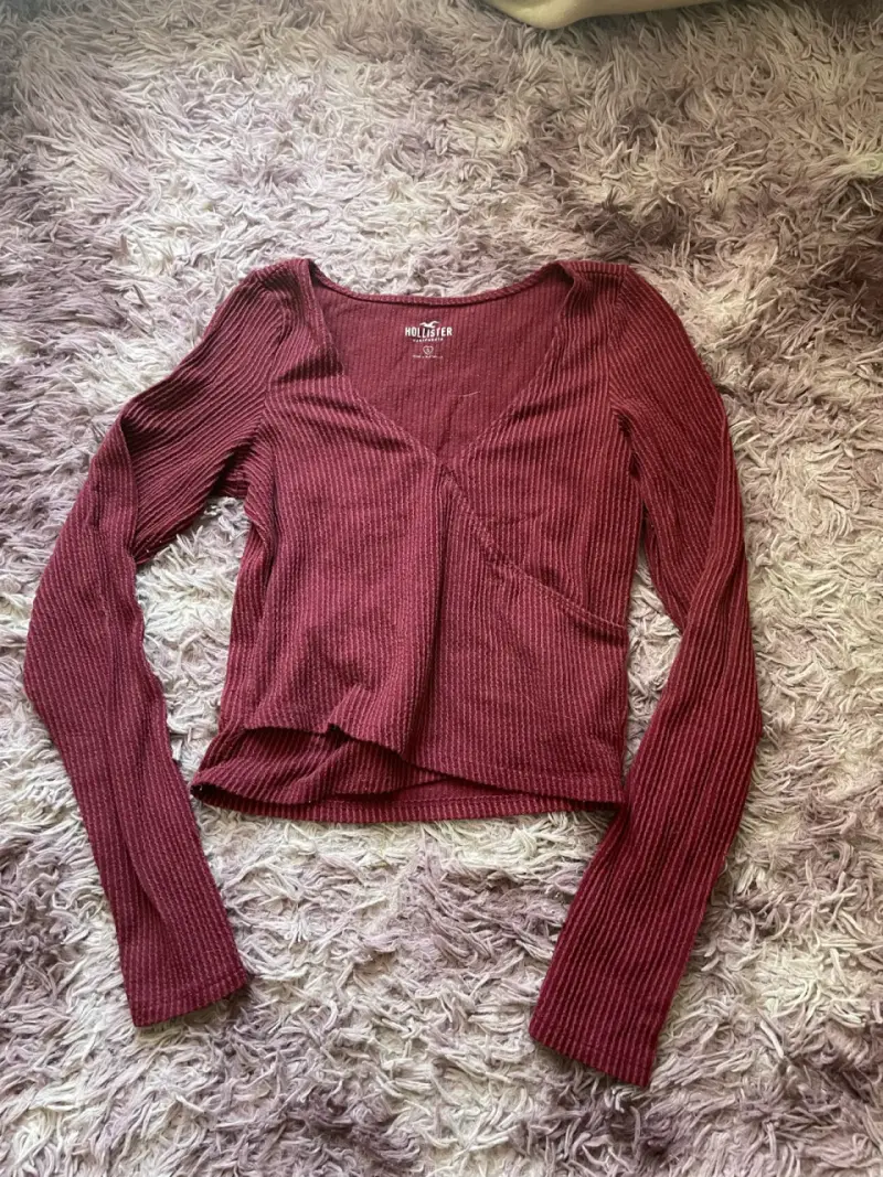 Polera manga larga burdeo