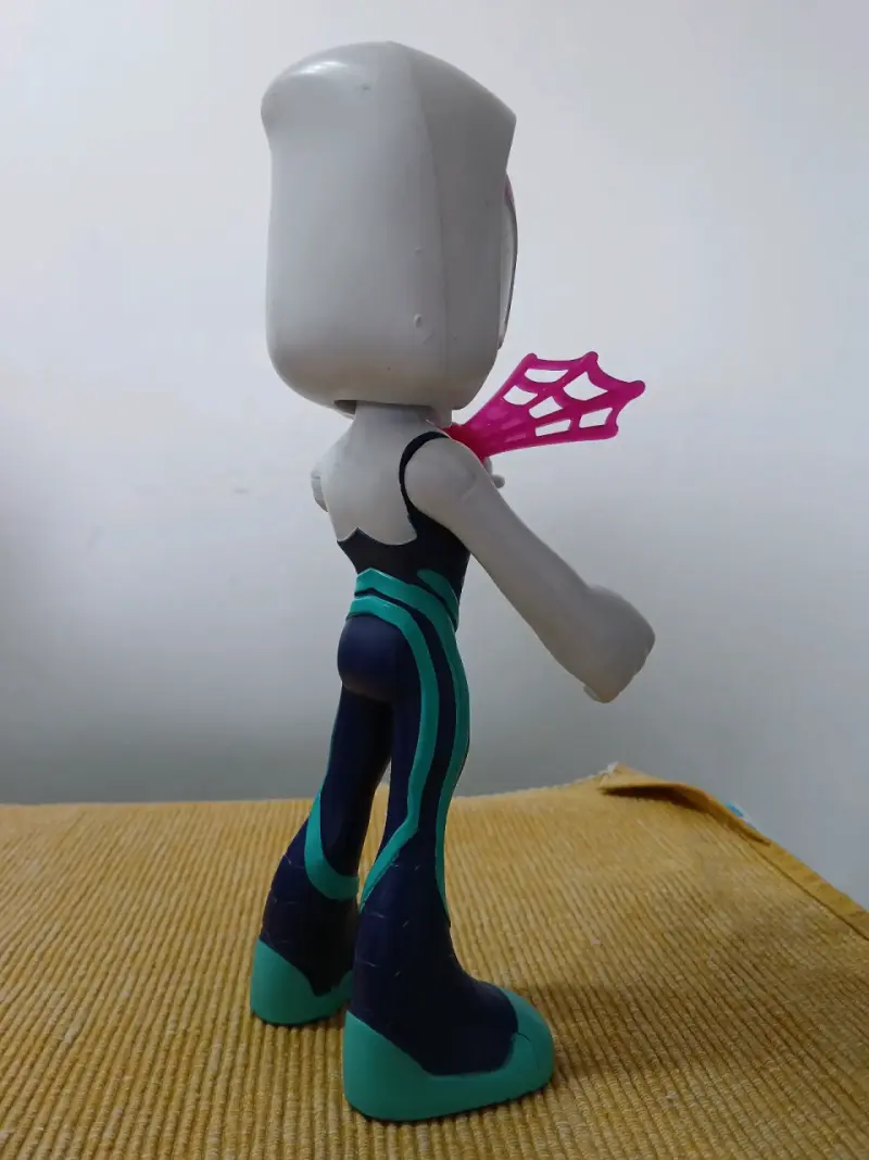 Figura de acción Spider-Gwen - 2