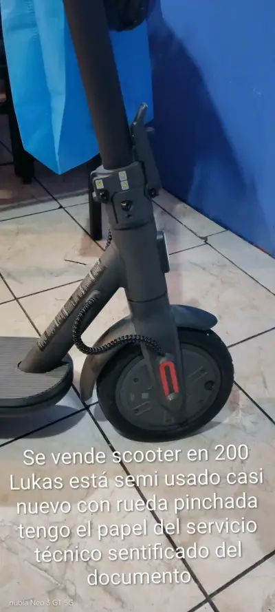 Scooter eléctrico en buen estado - miniatura 6