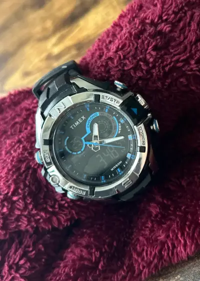 Reloj deportivo Timex negro - miniatura 3