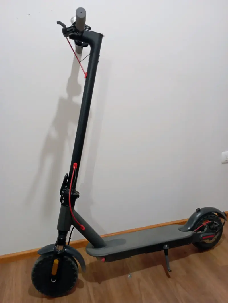 Scooter eléctrico plegable gris - 5
