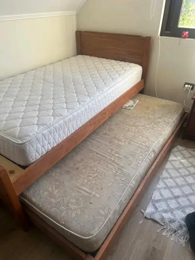 2 Cama nido de madera - miniatura 1