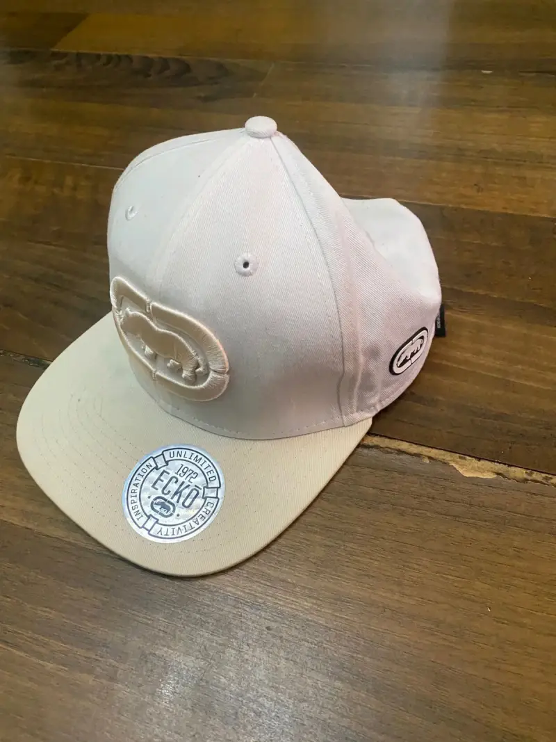 Gorra beige con logo Ecko - 1