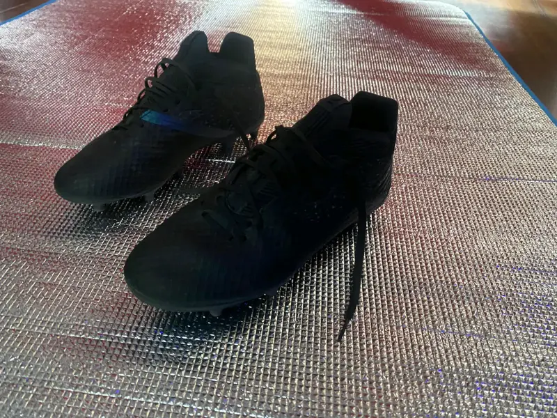 Zapatillas de fútbol negras - 1