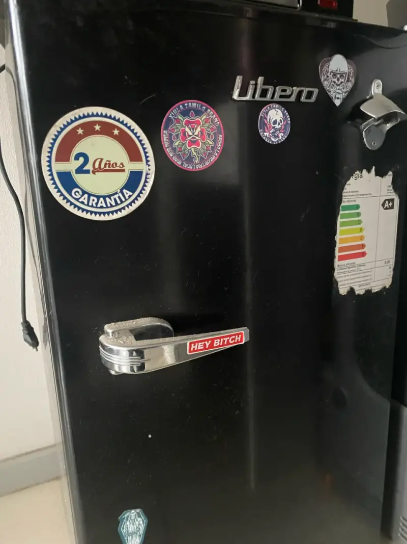 Refrigerador Libero negro vintage - 1