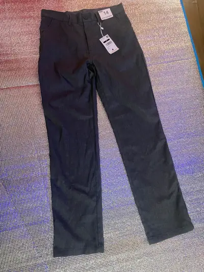 Pantalones de colegio talla 14 - miniatura 1