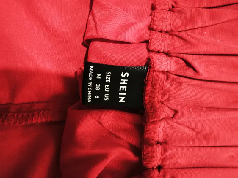 Short rojo de mujer - 3