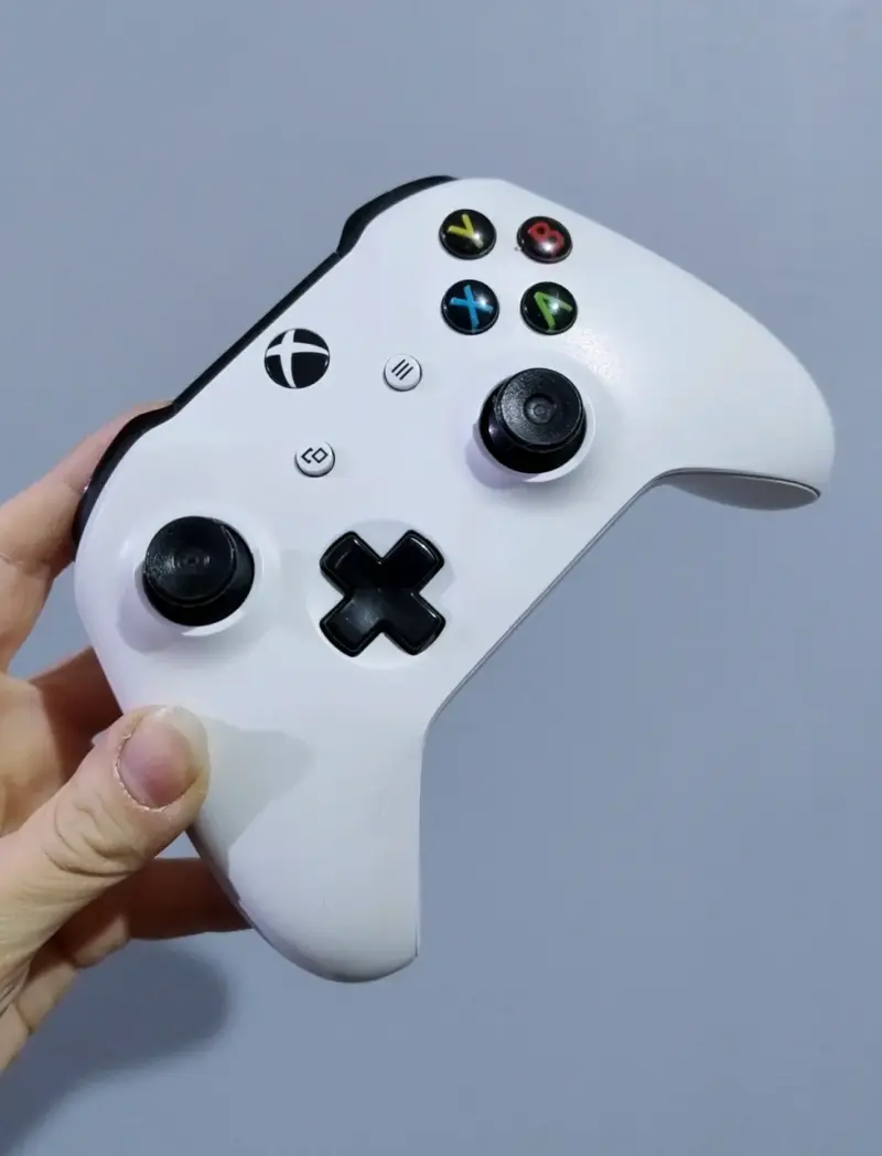 Consola Xbox One S de 500 GB - 2