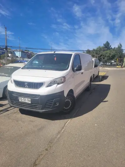 Furgón Peugeot blanco usado - miniatura 1