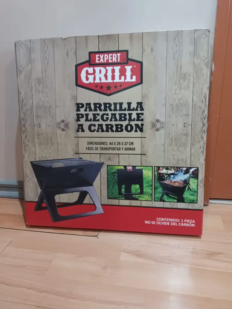 Parrilla plegable a carbón nueva