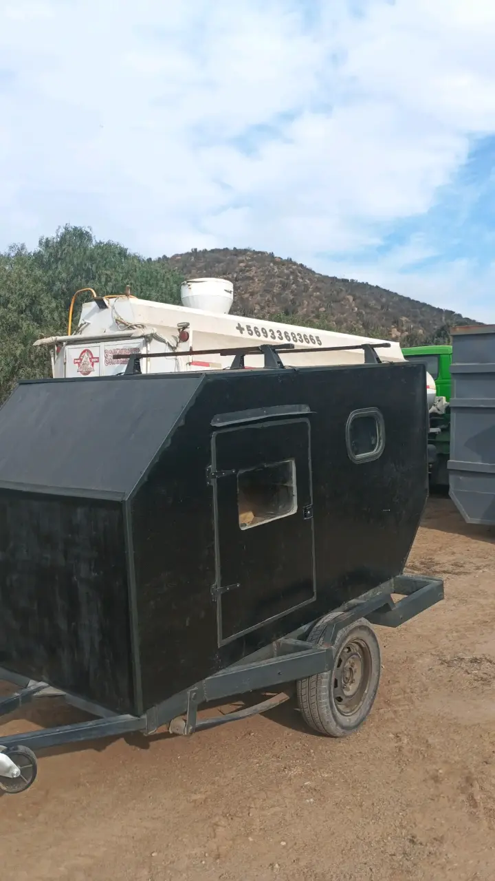 Remolque tipo camper negro - 3
