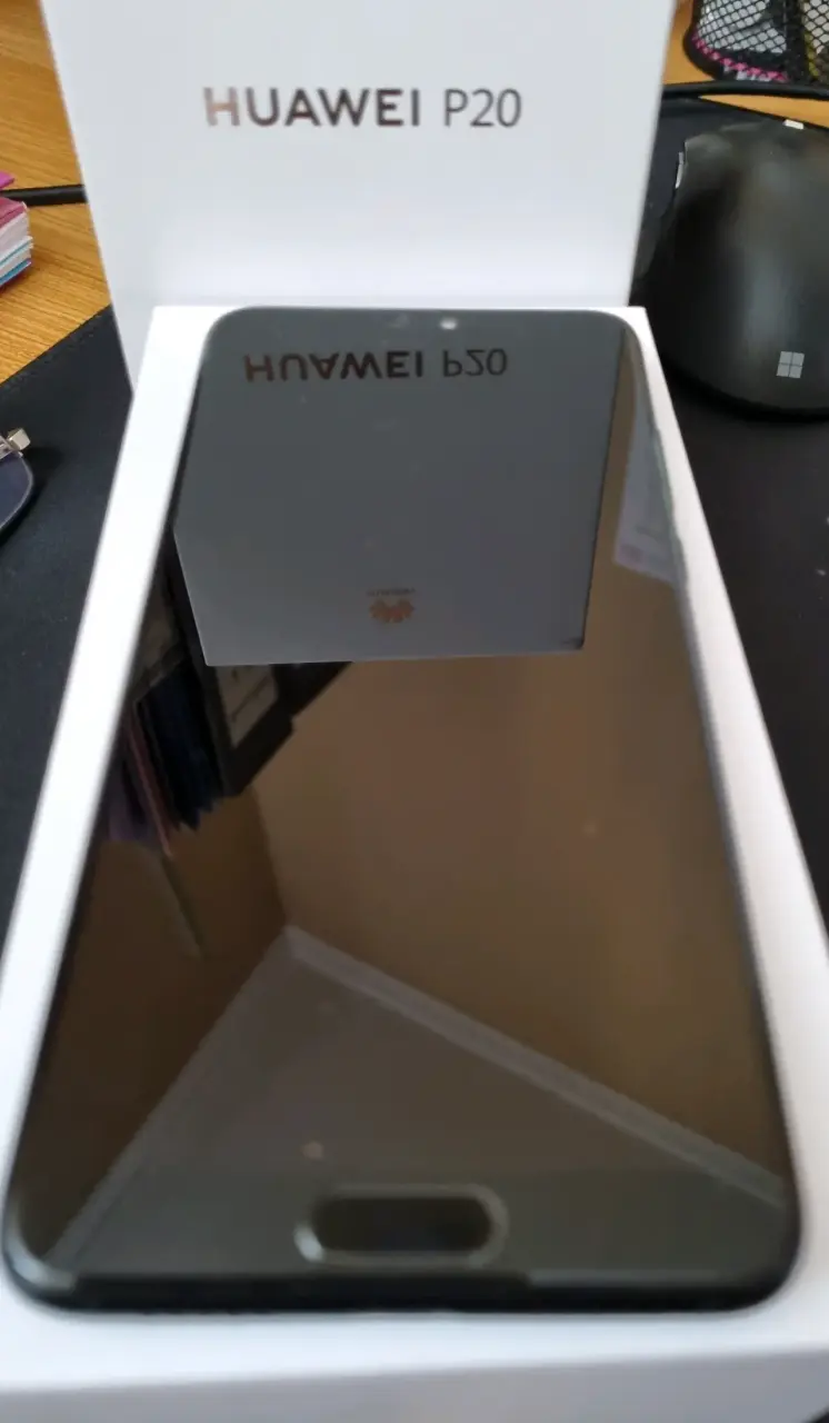 Smartphone Huawei en caja - 2