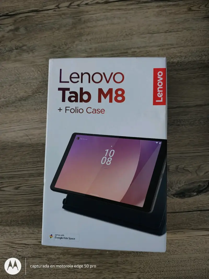 Tablet Lenovo Tab M8 con funda - 6