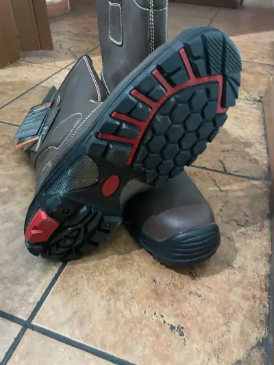 Botas de cuero marrón nuevas - miniatura 3