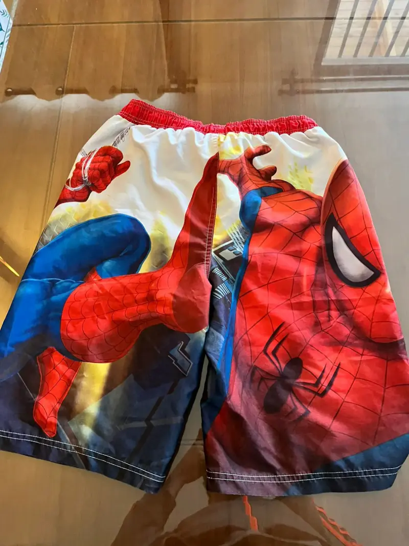 Short Spider-Man - 2