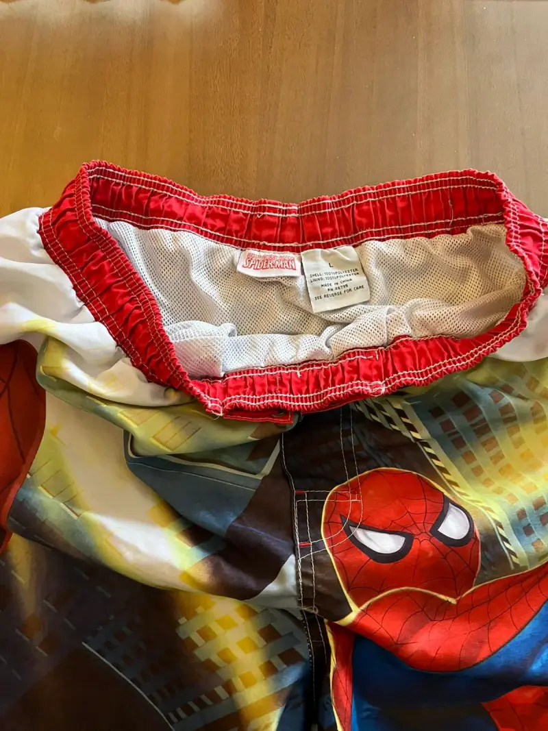 Short Spider-Man - 3