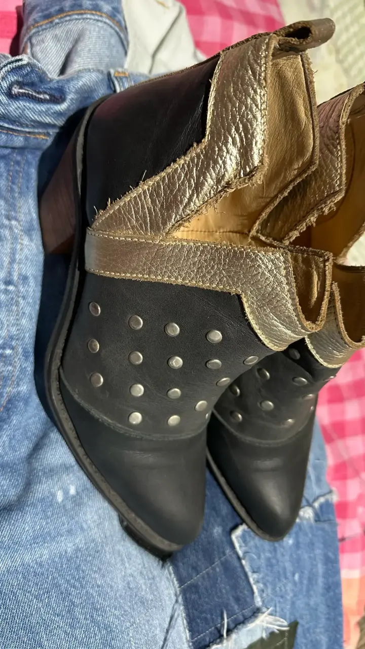 Botines de cuero con tachas - 2