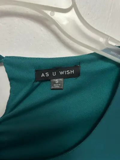 Vestido verde con encaje - miniatura 3
