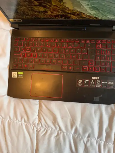 Laptop Acer Nitro 5 i5 - miniatura 2