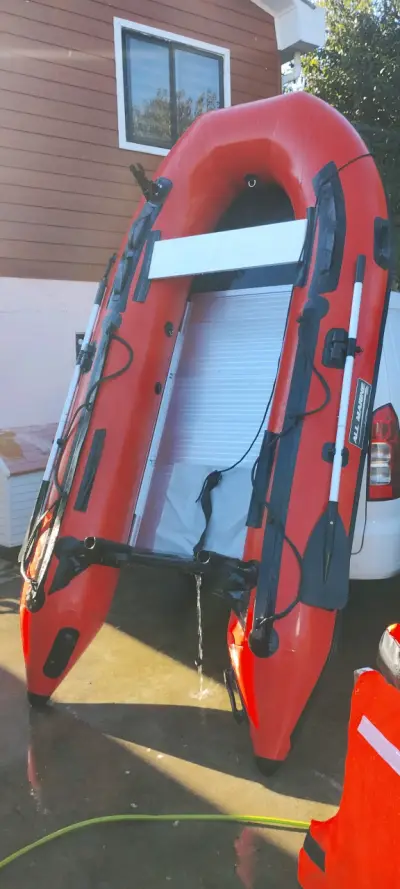 Zodiac All Marine para 04 personas con motor - miniatura 3