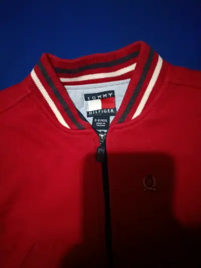 Chaqueta roja Tommy Hilfiger infantil - miniatura 2