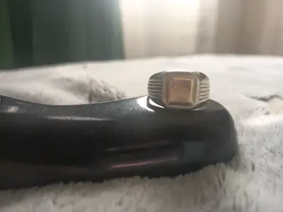 Anillo de hombre. Plata con oro - miniatura 1