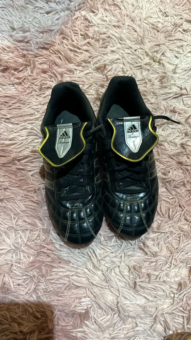 Zapatillas deportivas negras Adidas - 1