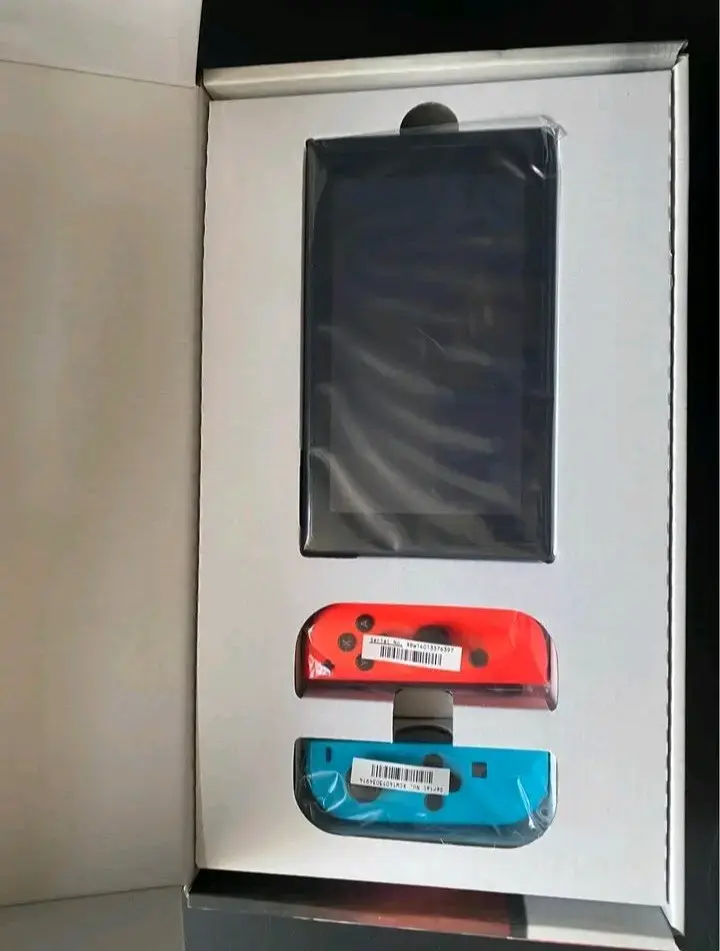 Consola Nintendo Switch nueva - 2