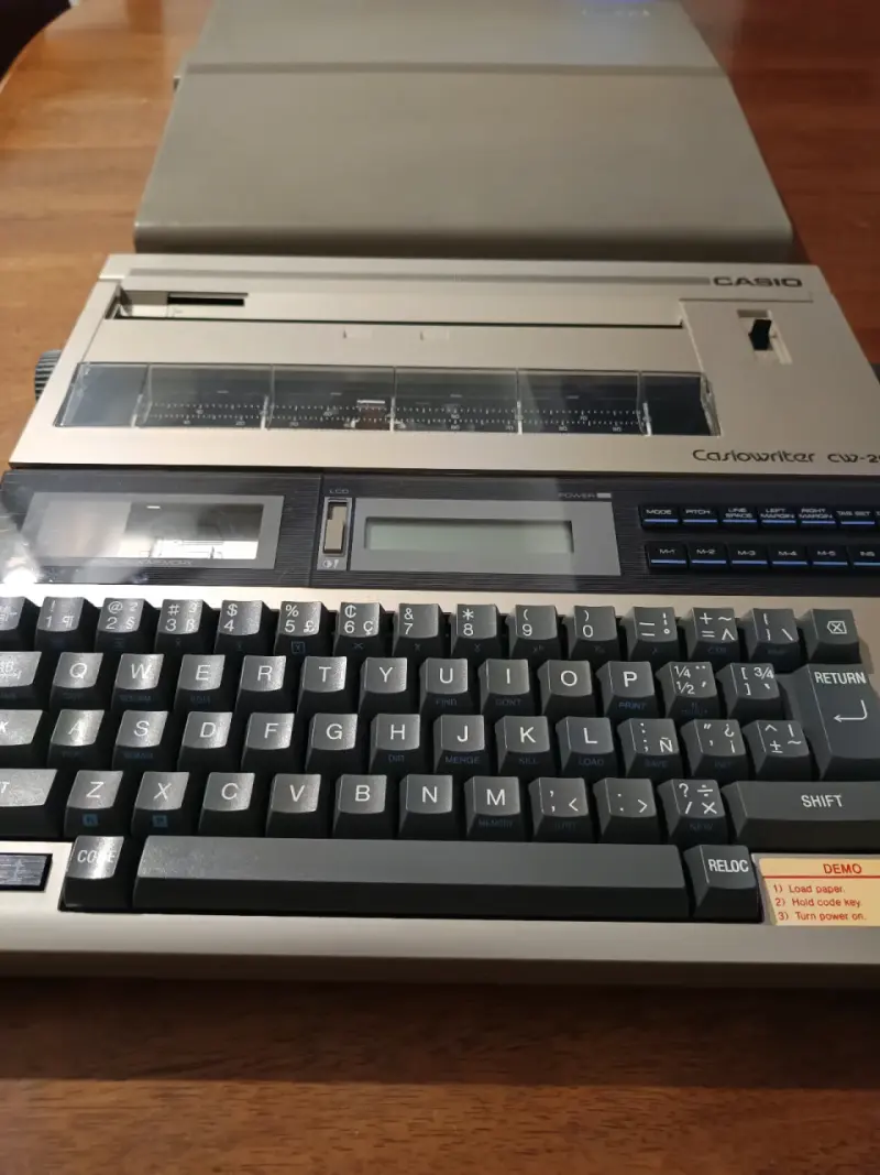 Máquina de escribir Casio modelo CW-20 - 2