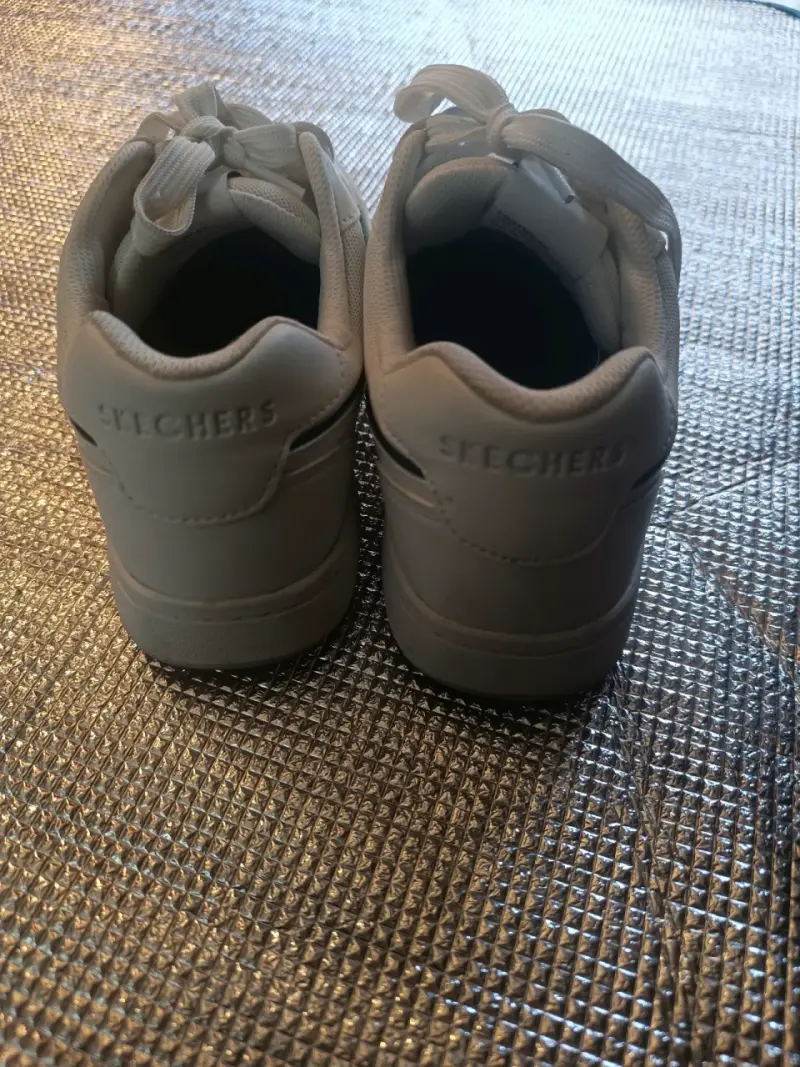 Zapatillas Skechers blancas - 3