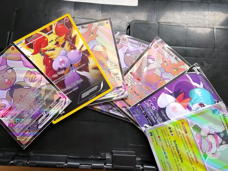Carta eróticas Pokémon con soporte