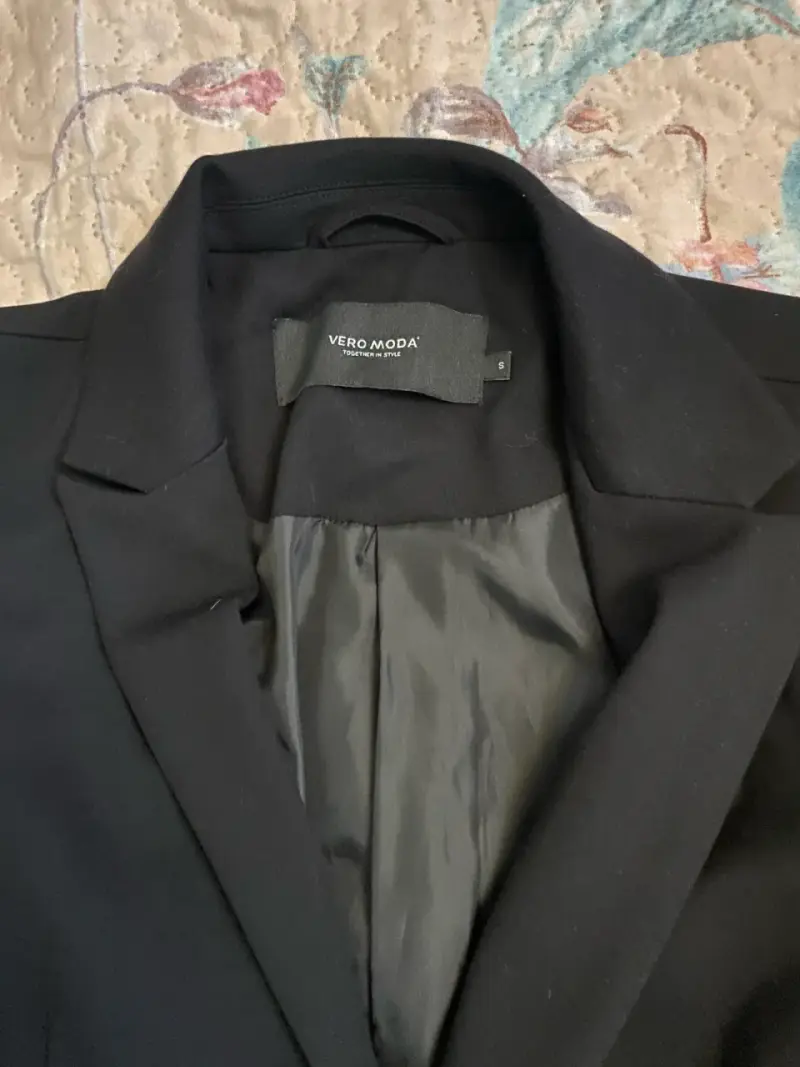 Blazer negro Vero Moda - 2