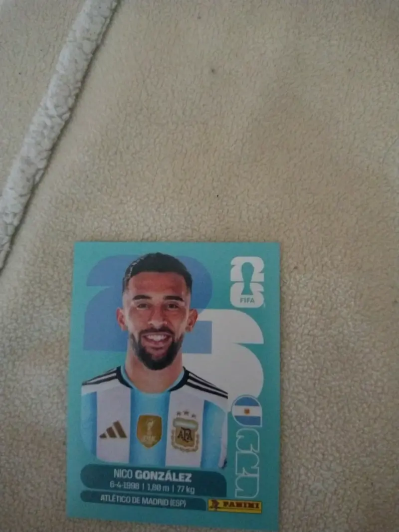 Lámina Panini Virgil van Dijk 2023 - 5