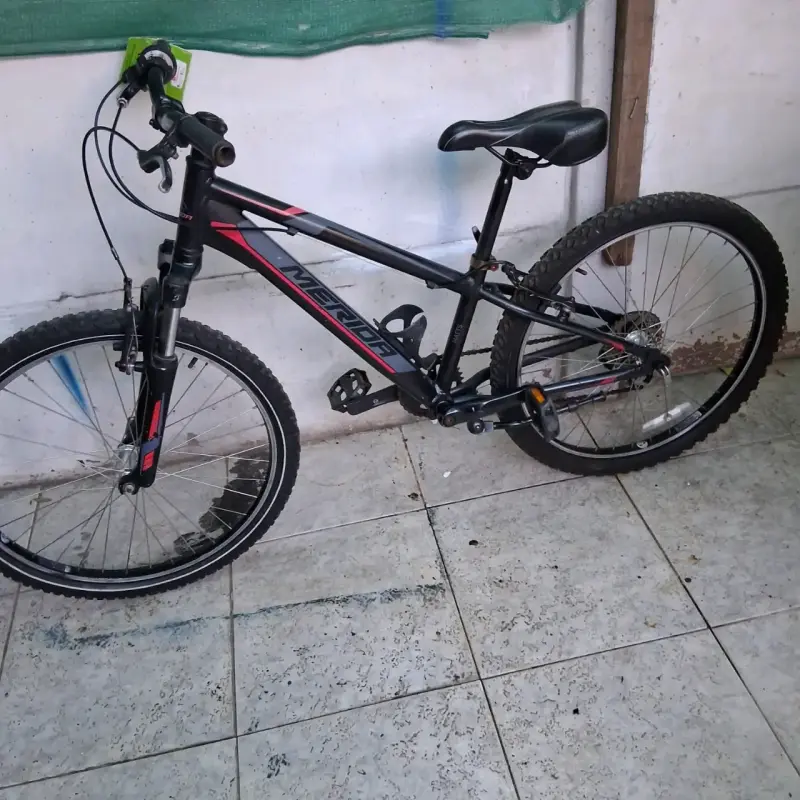 Bicicleta montaña Merida negra, aro 24 - 2