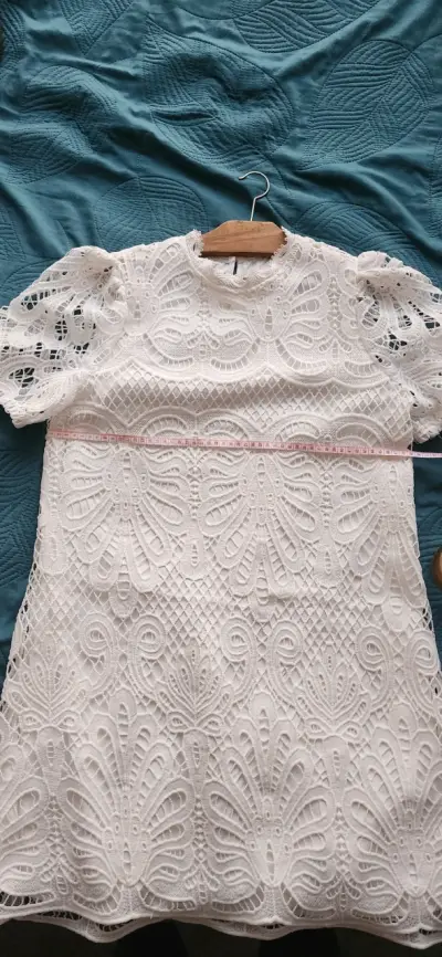 Vestido de encaje blanco - miniatura 2