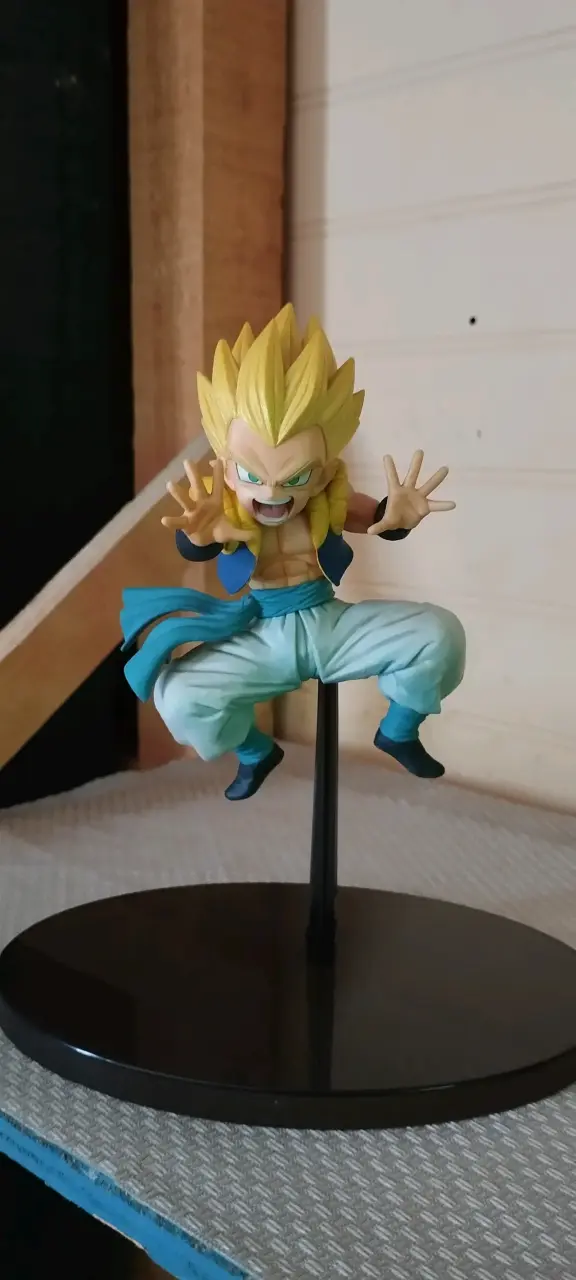 Figura Dragon Ball Super Saiyan - 2