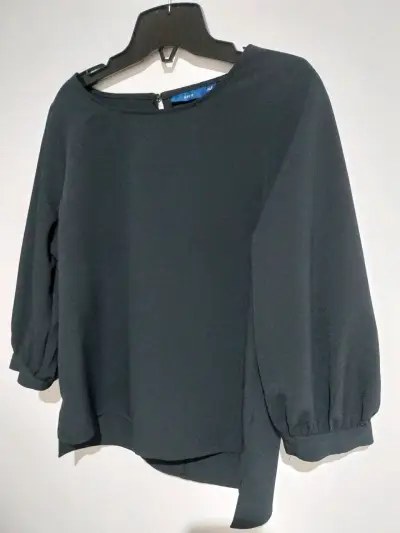 Blusa negra de manga larga - miniatura 2