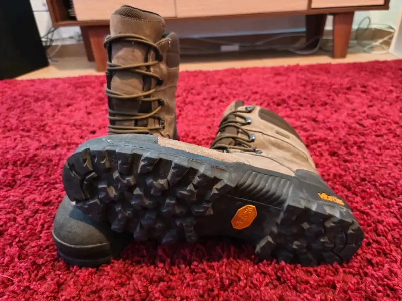 Botas de treaking - 1