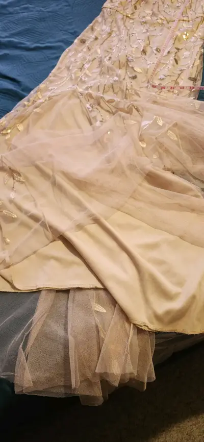 Vestido de fiesta elegante beige - miniatura 6